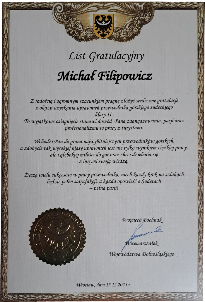 Dyplom potwierdzający kwalifikacje przewodnika sudeckiego Michała Filipowicza